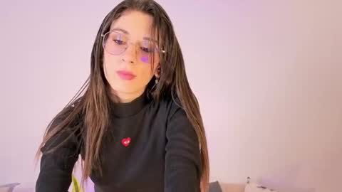 Lia  online show from December 14, 1:38 pm