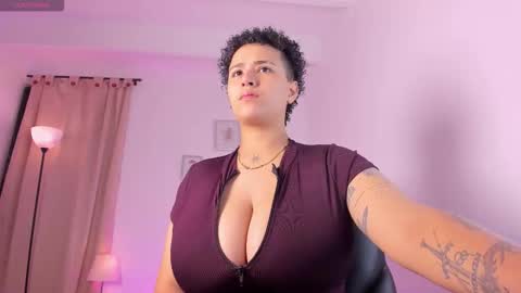 liaa moretzz online show from February 8, 3:10 am