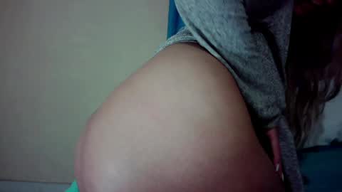 Snapshot of liadivina chatting on May 30, 3:36 am Lia Divina online show from May 30, 3:36 am