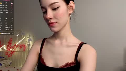 Snapshot of liaglamour chatting on July 17, 10:00 am Lia online show from July 17, 10:00 am