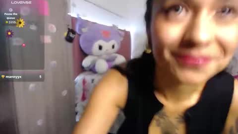 Snapshot of liahdiaz_ chatting on February 20, 1:13 am liahdiaz_ online show from February 20, 1:13 am