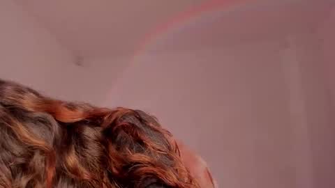 Snapshot of liahilton_ chatting on September 13, 8:36 am lh6 9c online show from September 13, 8:36 am