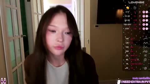 Snapshot of lialilia chatting on October 16, 2:51 pm lialilia online show from October 16, 2:51 pm