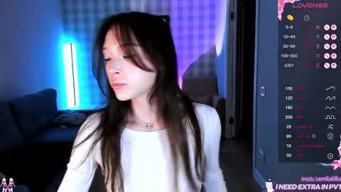 Snapshot of lialilia chatting on December 20, 6:20 am lialilia online show from December 20, 6:20 am