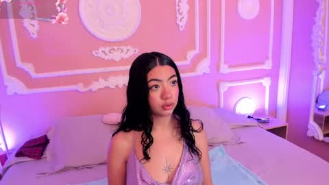 Lia lovet online show from May 4, 8:38 pm