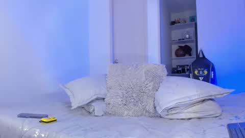 Liam online show from February 20, 6:26 am