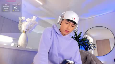 Liam online show from March 10, 1:32 am