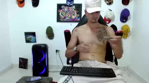 Andres online show from May 30, 10:18 pm