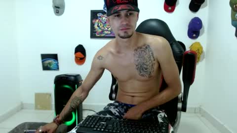 Andres online show from June 18, 10:14 pm