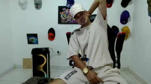 Andres online show from June 19, 10:13 pm