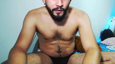 Snapshot of liam_borges chatting on February 16, 6:32 am liam_borges online show from February 16, 6:32 am
