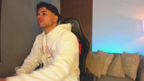 Liam Collins online show from February 25, 12:04 pm