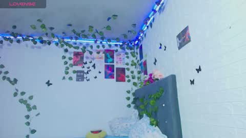 Snapshot of liam_honey18 chatting on October 29, 9:49 pm liam_honey18 online show from October 29, 9:49 pm