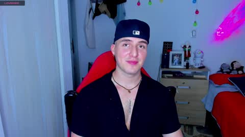 liam online show from December 13, 7:15 am