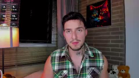 Snapshot of liam_oficial chatting on June 20, 4:15 am liam online show from June 20, 4:15 am