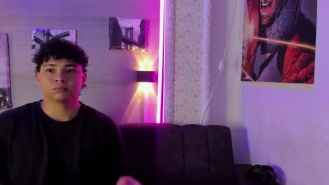 Snapshot of liam_percy7 chatting on November 15, 12:45 pm liam online show from November 15, 12:45 pm