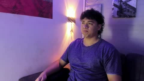 Snapshot of liam_percy7 chatting on December 14, 12:21 pm liam online show from December 14, 12:21 pm