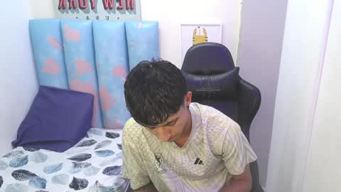 Snapshot of liam_play chatting on June 2, 3:08 am LIAM online show from June 2, 3:08 am