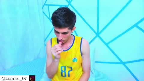 Liam scott77 online show from February 7, 10:57 pm