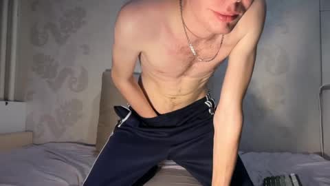 Snapshot of liam_shadow chatting on June 1, 1:24 pm Liam Shadow online show from June 1, 1:24 pm