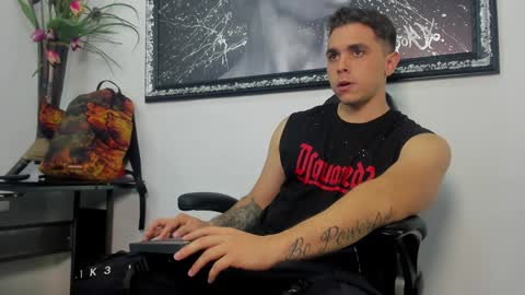 Liam online show from December 27, 11:42 pm