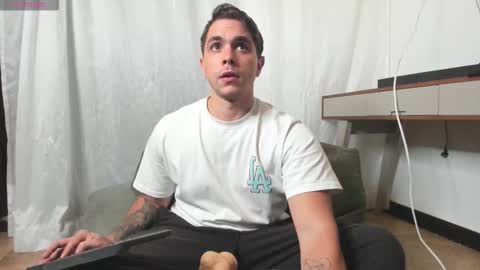 Liam online show from October 30, 4:03 am