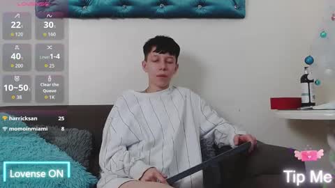 Liam  online show from November 28, 9:28 pm