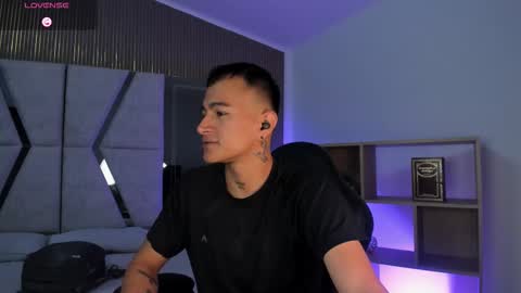 LiamDeep online show from February 14, 8:16 pm