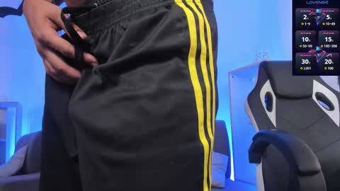 LiamDeep online show from March 4, 9:59 am