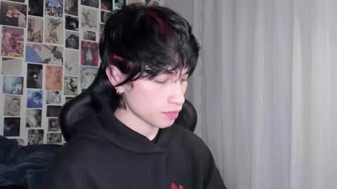 Snapshot of liamelf chatting on September 19, 6:48 am Liam online show from September 19, 6:48 am