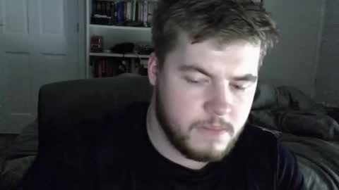 Snapshot of liamfoxx chatting on October 15, 12:00 am Liam Fox online show from October 15, 12:00 am