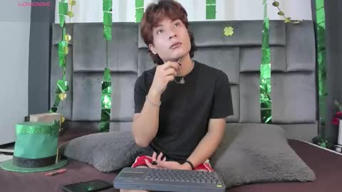 LIam online show from March 17, 5:16 pm