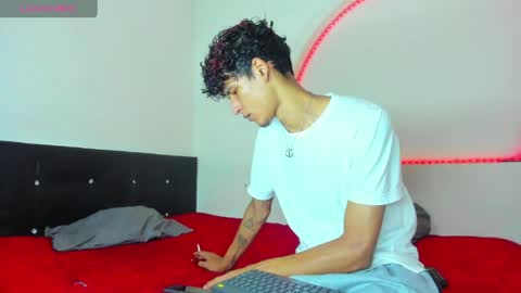 LIAM  KAI online show from May 16, 12:04 pm