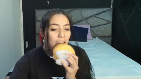 L I A M O N R O E online show from November 30, 11:36 am