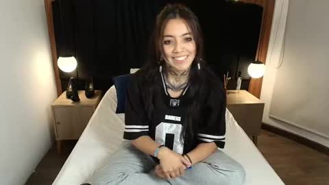 L I A M O N R O E online show from March 6, 12:12 pm