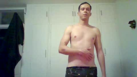 Snapshot of liamrosezn chatting on December 3, 8:06 pm LiamRose online show from December 3, 8:06 pm