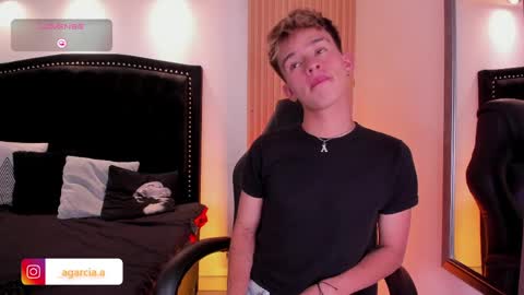 liam online show from April 29, 4:16 am