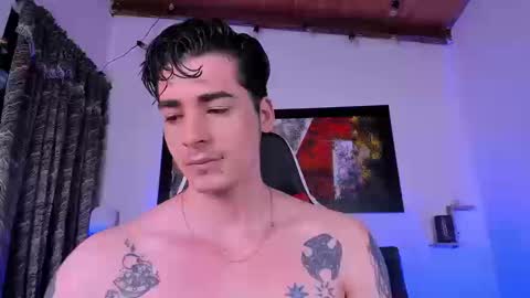 liamwyatt_ online show from September 26, 3:43 am