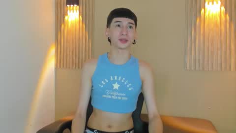 lian_cameron online show from March 9, 3:54 am