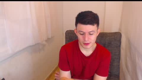 Snapshot of lian_eathan chatting on January 14, 5:40 pm lian_eathan online show from January 14, 5:40 pm