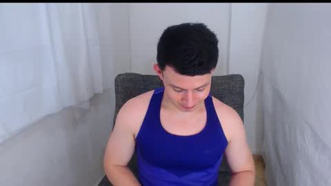 Snapshot of lian_eathan chatting on January 31, 9:57 pm lian_eathan online show from January 31, 9:57 pm