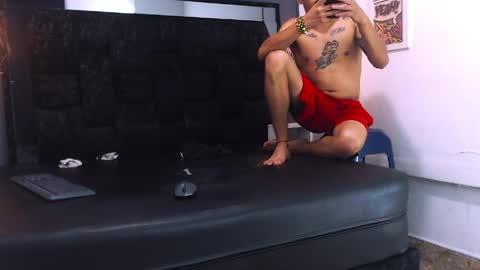 Snapshot of lian_jacob chatting on May 7, 8:09 am Lian Jacob online show from May 7, 8:09 am