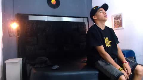 Snapshot of lian_jacob chatting on May 10, 9:09 pm Lian Jacob online show from May 10, 9:09 pm
