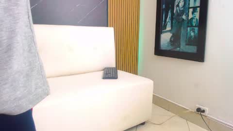 Snapshot of lian_jacob chatting on May 14, 7:20 pm Lian Jacob online show from May 14, 7:20 pm