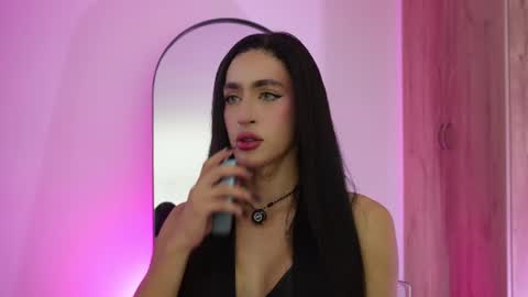 Snapshot of lian_karther1 chatting on June 18, 3:40 am missfernanda X online show from June 18, 3:40 am