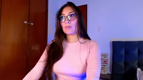 Liana  online show from September 25, 6:11 pm