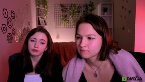 Snapshot of liana_best chatting on May 19, 1:56 am Li online show from May 19, 1:56 am