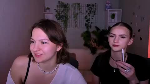 Snapshot of liana_best chatting on June 25, 9:25 am Li online show from June 25, 9:25 am