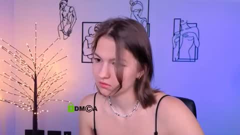 Snapshot of liana_best chatting on July 18, 9:24 am Li online show from July 18, 9:24 am