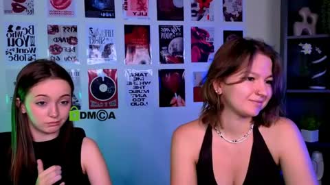 Snapshot of liana_best chatting on July 30, 9:19 am Li online show from July 30, 9:19 am